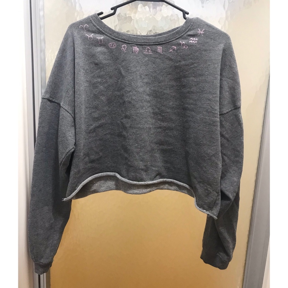 *SALE* Raw Hem Zodiac Sign Cropped Sweater
